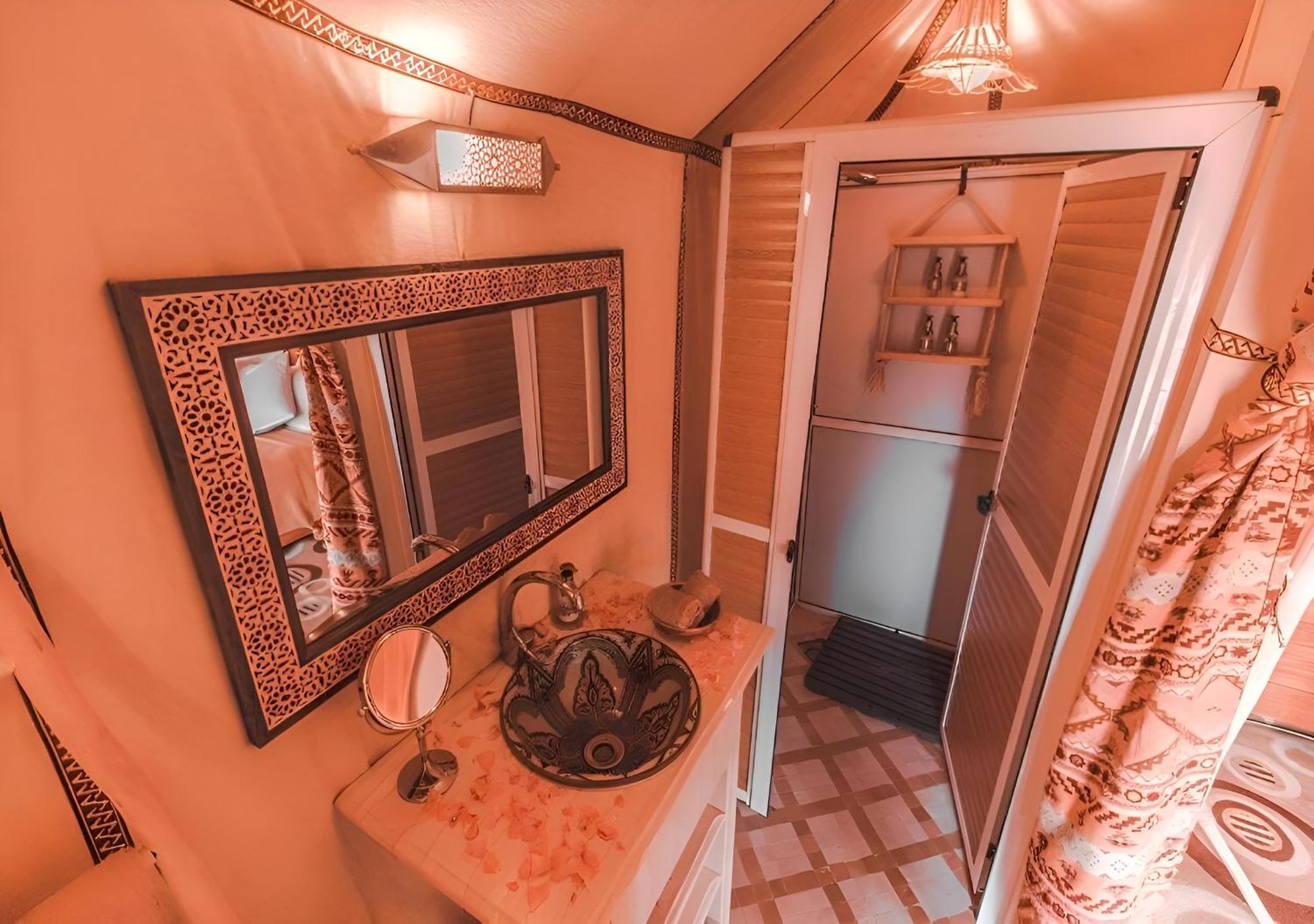 Merzouga Luxurious Tented Exteriör bild